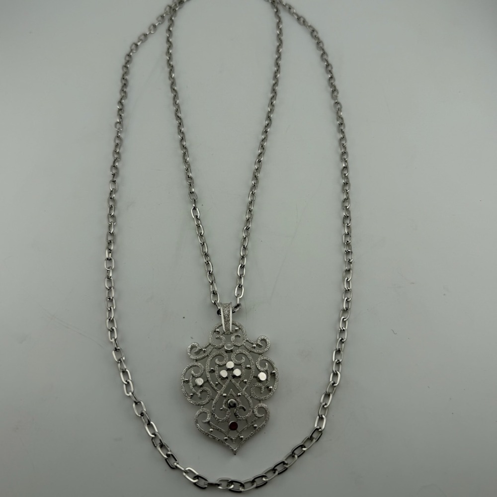 Trifari Pendant Necklace Silver Tone Excellent Vintage Filigree Openwork‎ Heart